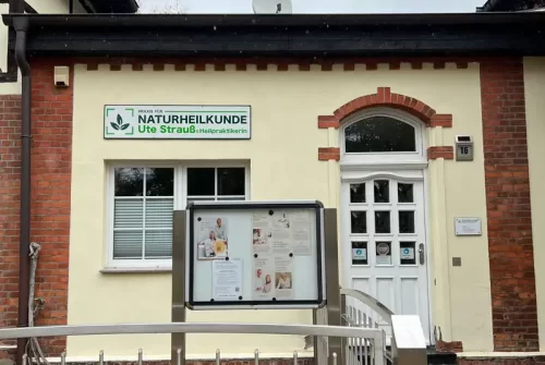 Liebscher & Bracht Praxis Ute Strauß in Werneuchen - Eingang
